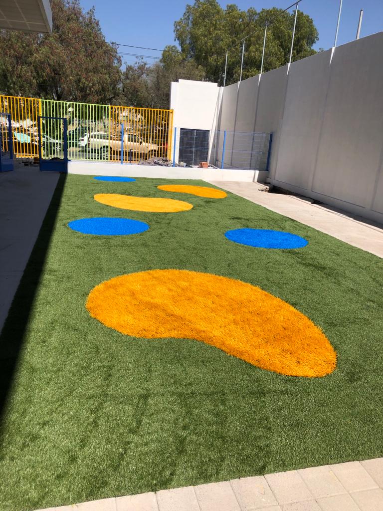 Cancha con pasto sintético
